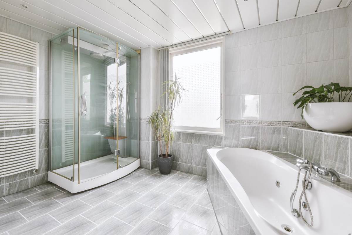 bathroom lighting energy efficient